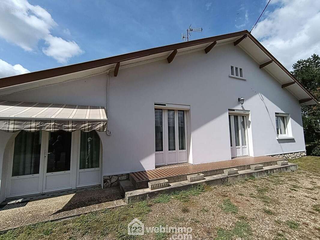 Maison à HAGETMAU