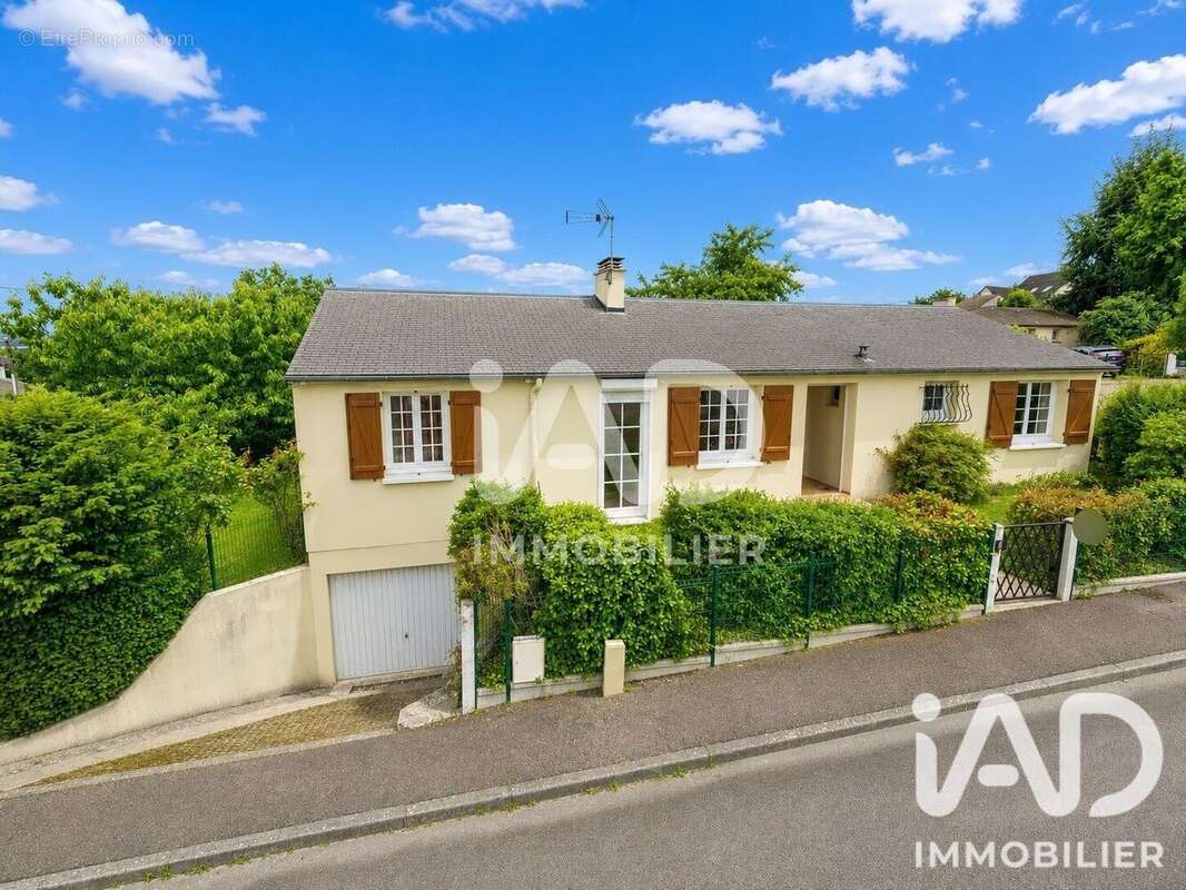 Photo 2 - Maison à MANTES-LA-VILLE