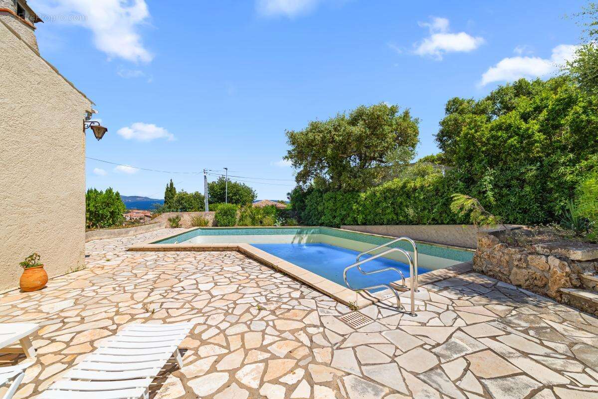 Maison à FREJUS