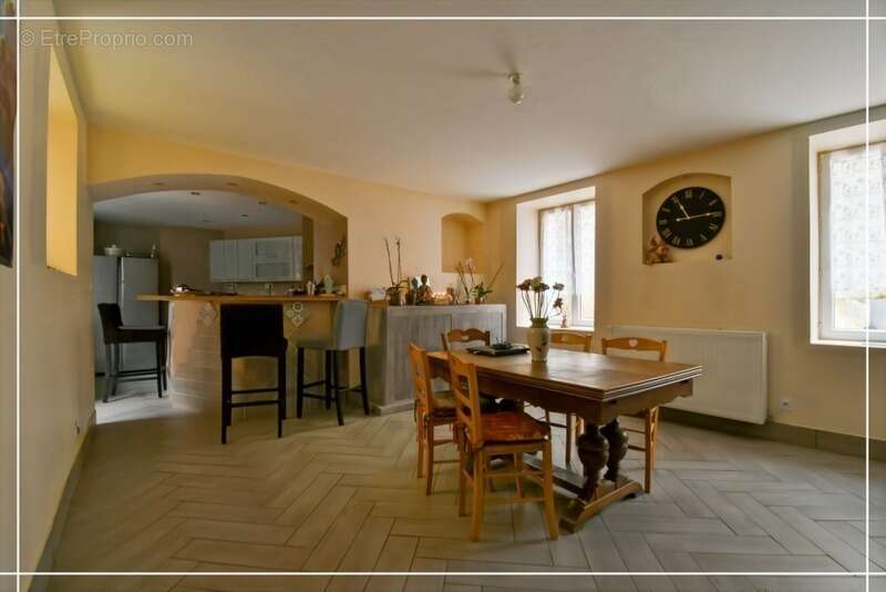 Maison à CHATEAUMEILLANT