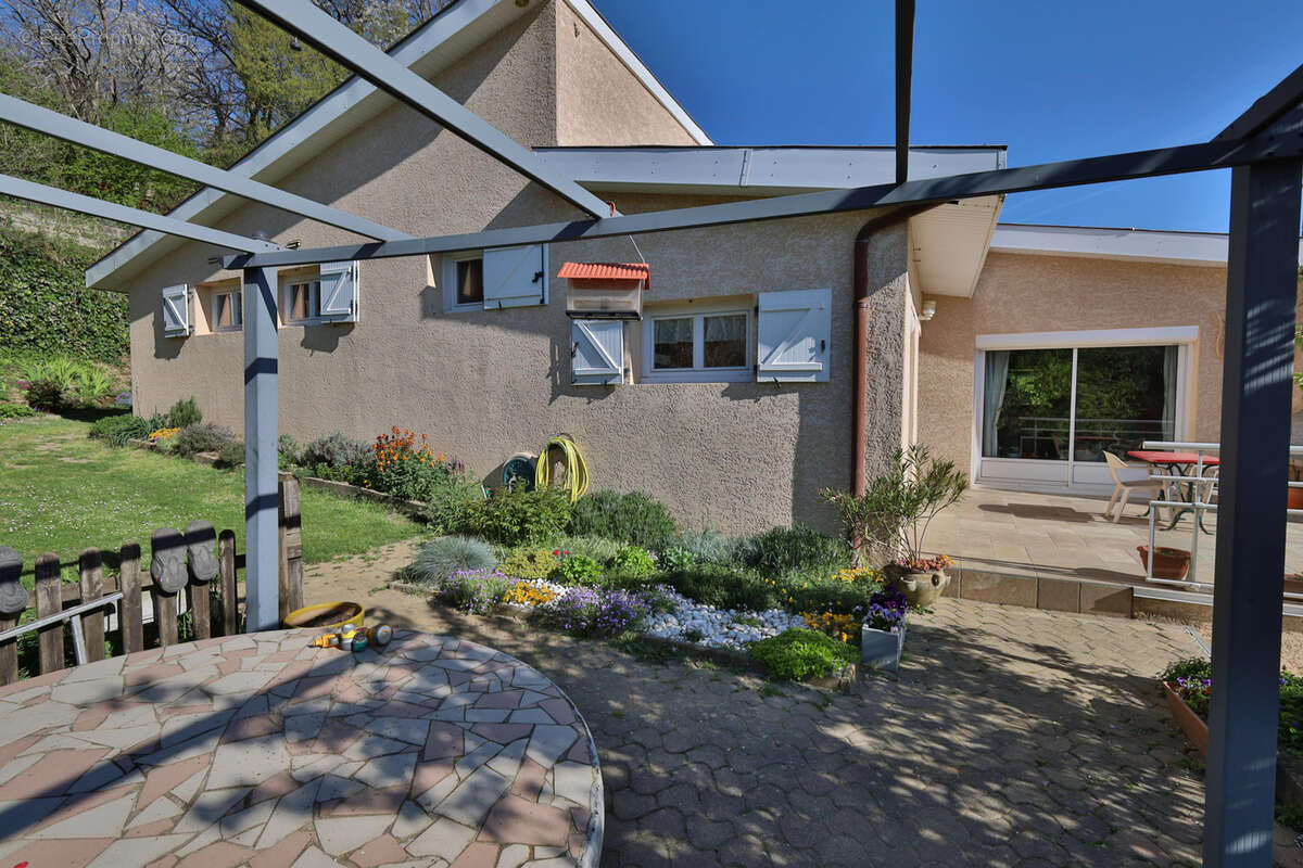 Maison à SAINT-JUST-CHALEYSSIN