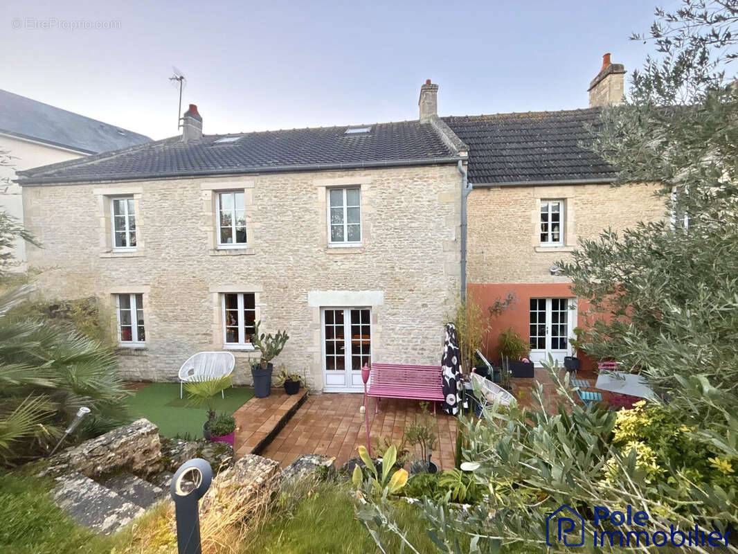 MAISON EN PIERRE MATHIEU - Maison à MATHIEU