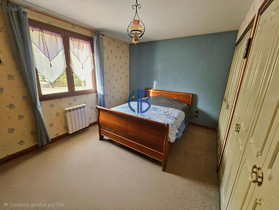 Maison à BONNEFAMILLE