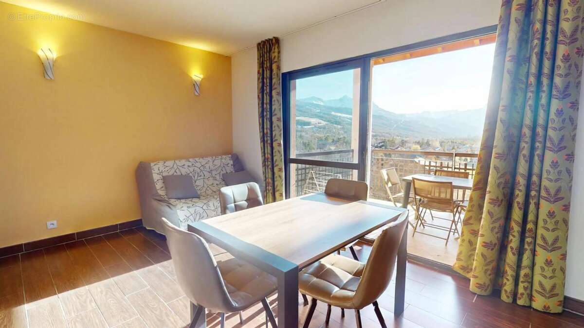 Appartement à JAUSIERS