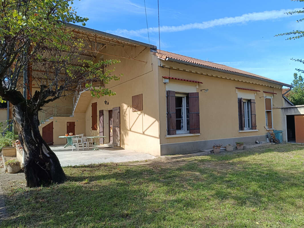 Maison à MONTELIMAR