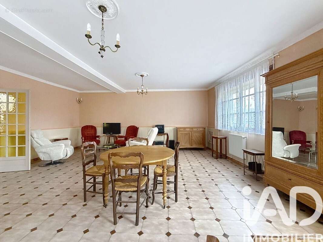 Photo 2 - Maison à EPERNAY