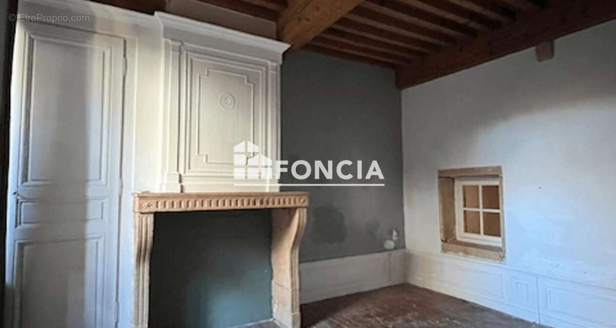 Appartement à COUZON-AU-MONT-D'OR