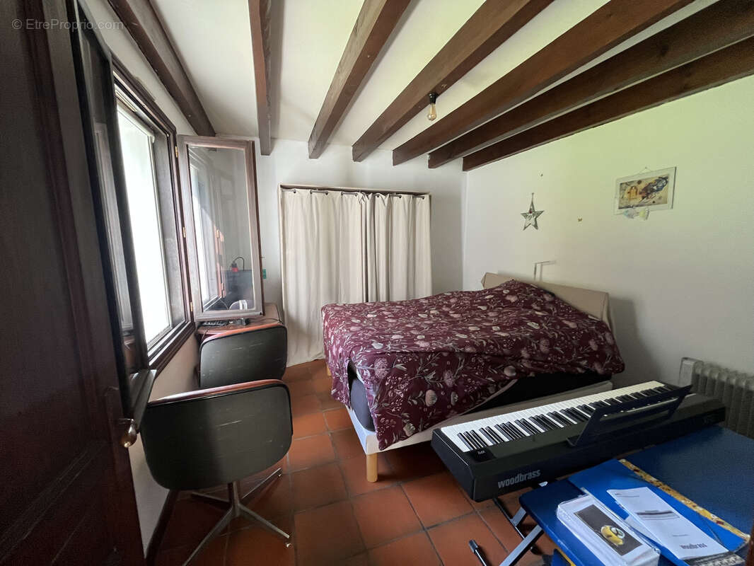 Maison, parc, piscine, dépendances - photo 5