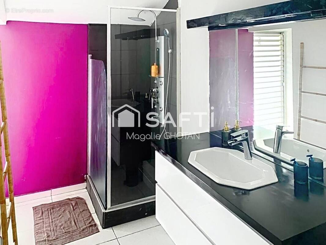 Photo 1 - Appartement à BAIE-MAHAULT