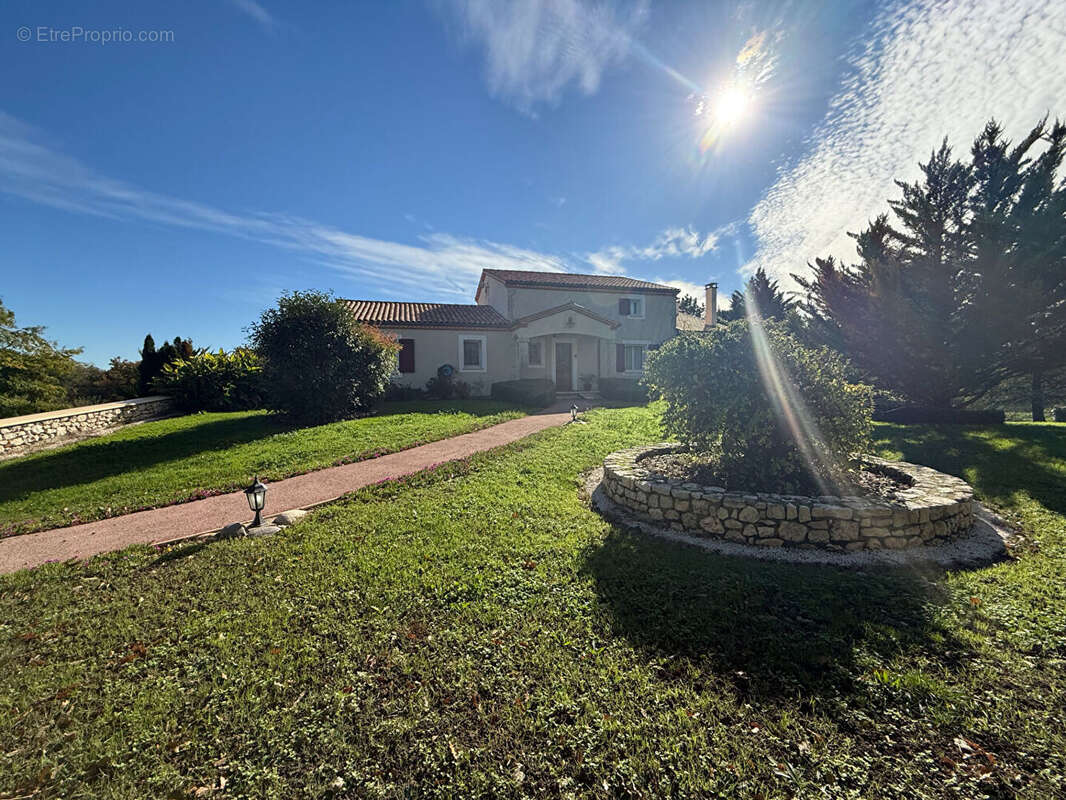 Maison à HAUTEFAGE-LA-TOUR