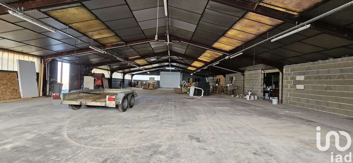 Photo 6 - Commerce à LES EPESSES