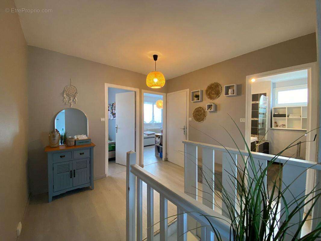 Maison à EQUEURDREVILLE-HAINNEVILLE