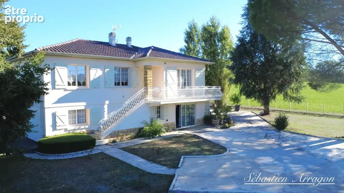 DAUSSE (47) - Maison familiale avec deux logements indépendants et plus de 5 700 m² de terrain - photo 1
