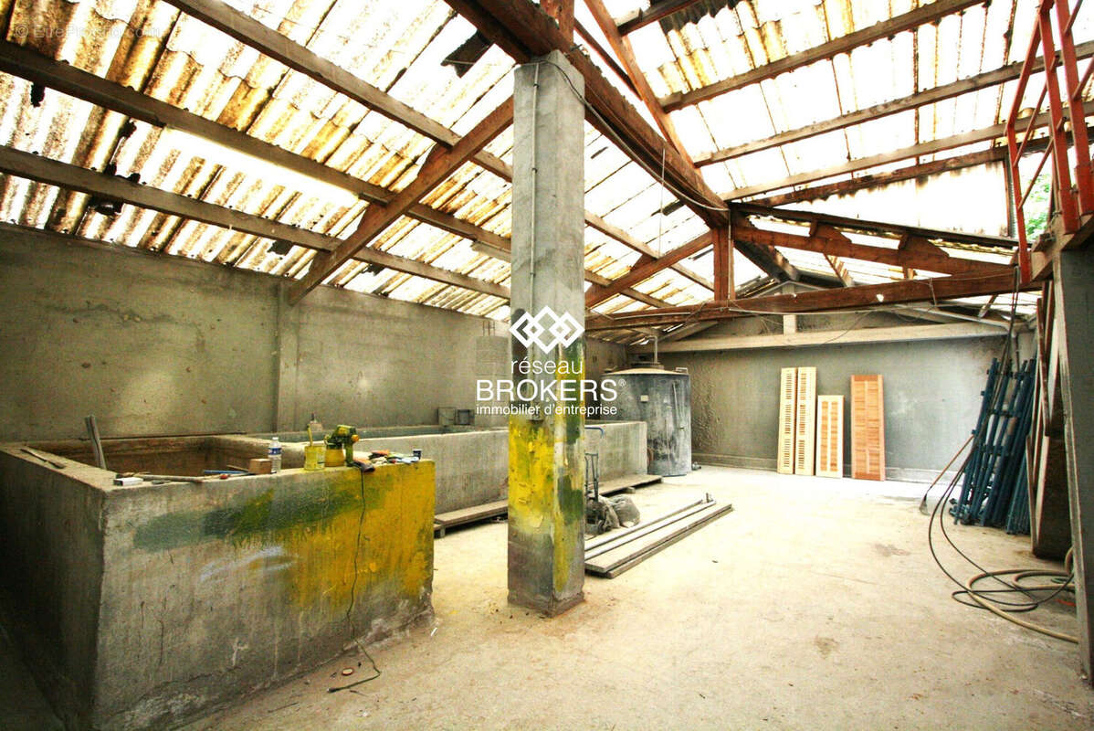 Commerce à MARSEILLE-11E