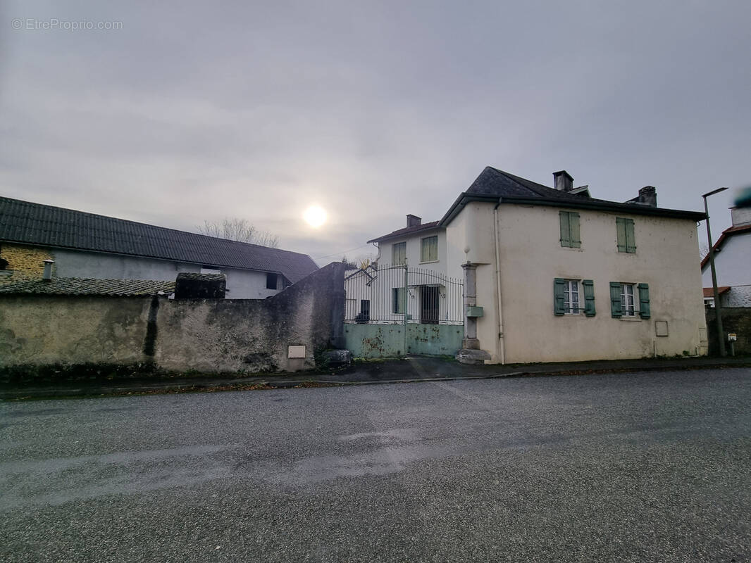 Maison de village - photo 1