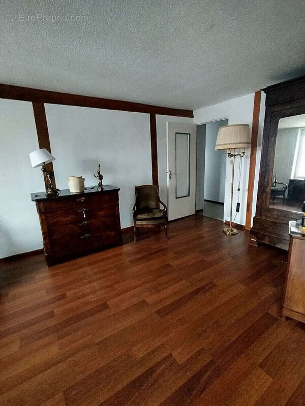 Maison à DRACY-SAINT-LOUP