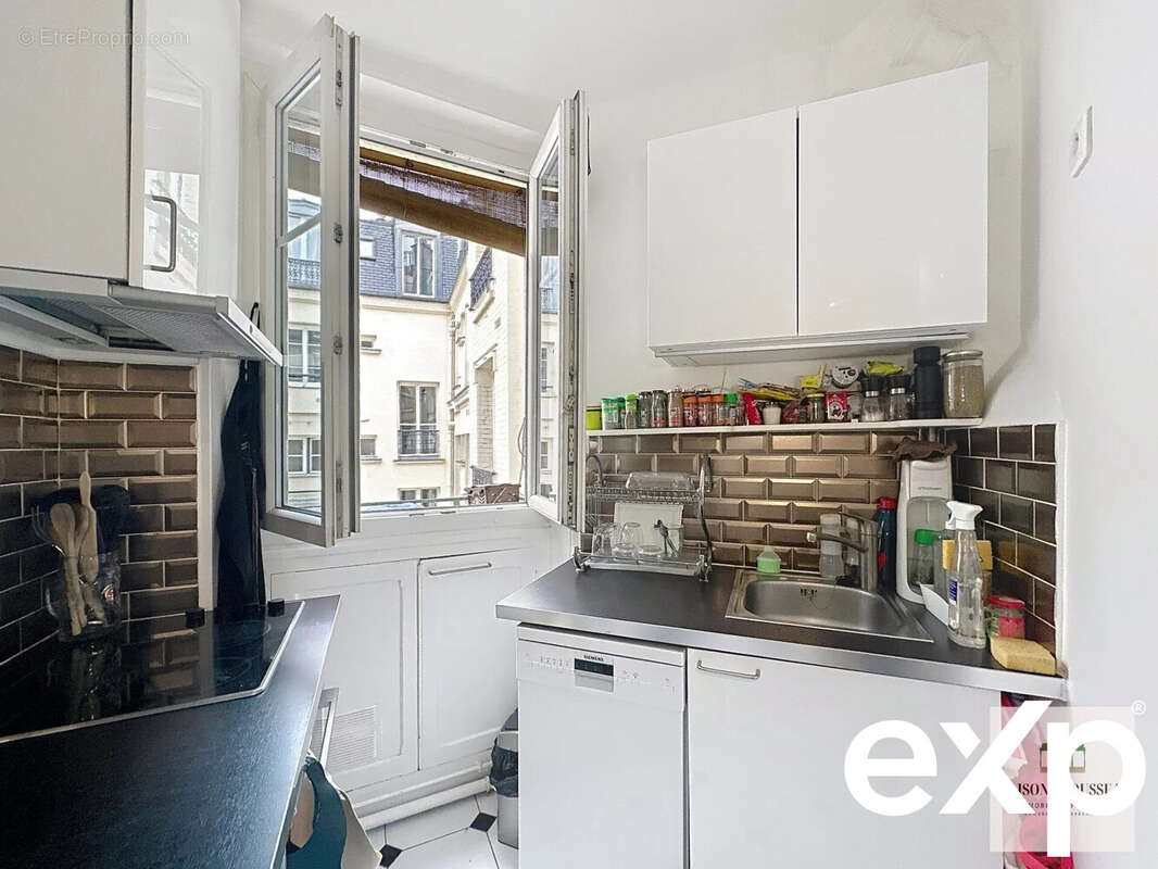 Appartement à PARIS-12E