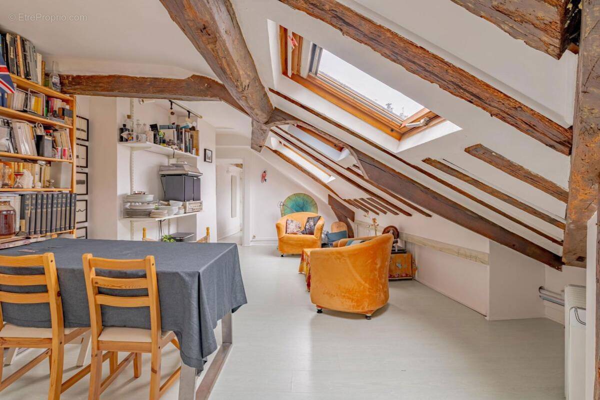 Appartement à PARIS-2E