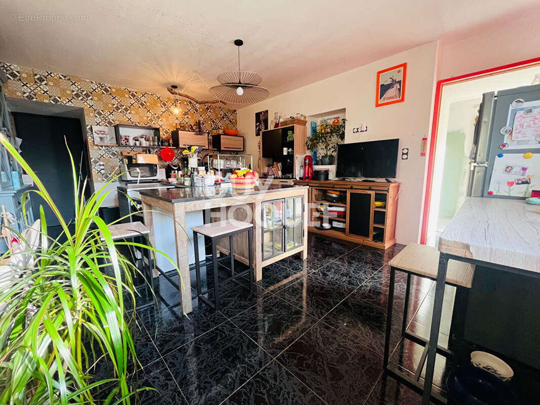 Maison à BAGUER-PICAN