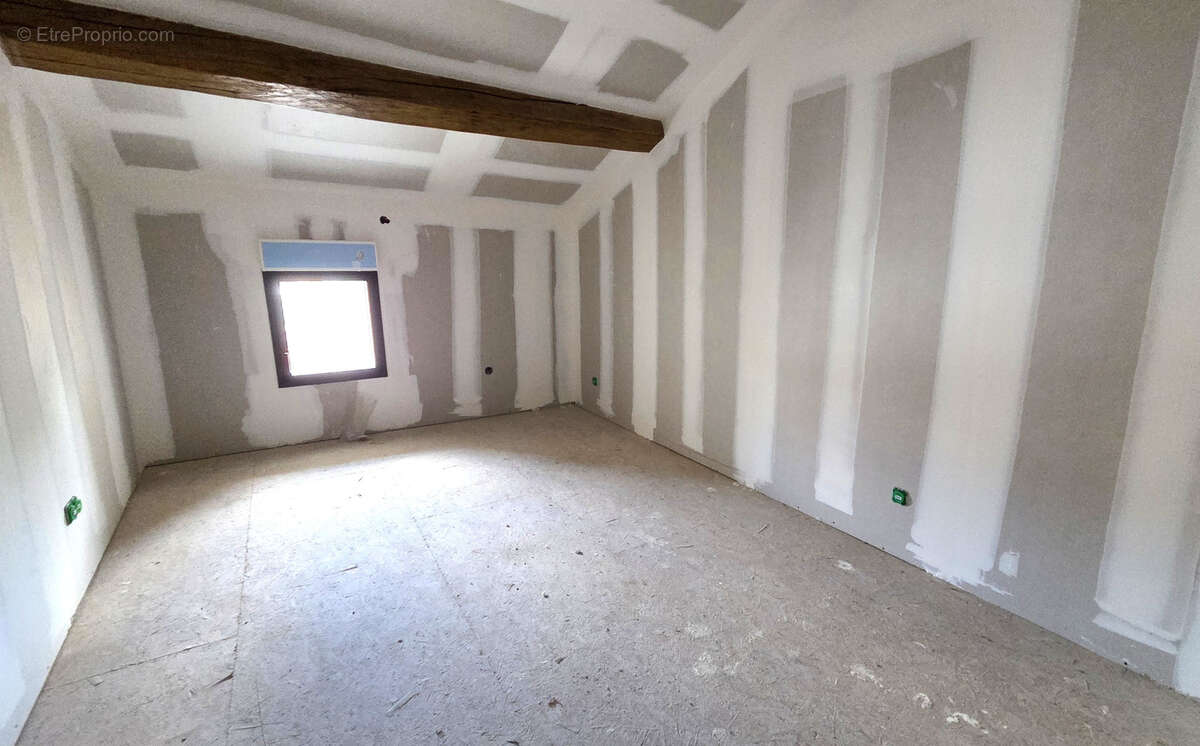 Charentaise de caractère entièrement rénovée - Proche Surgères - photo 7