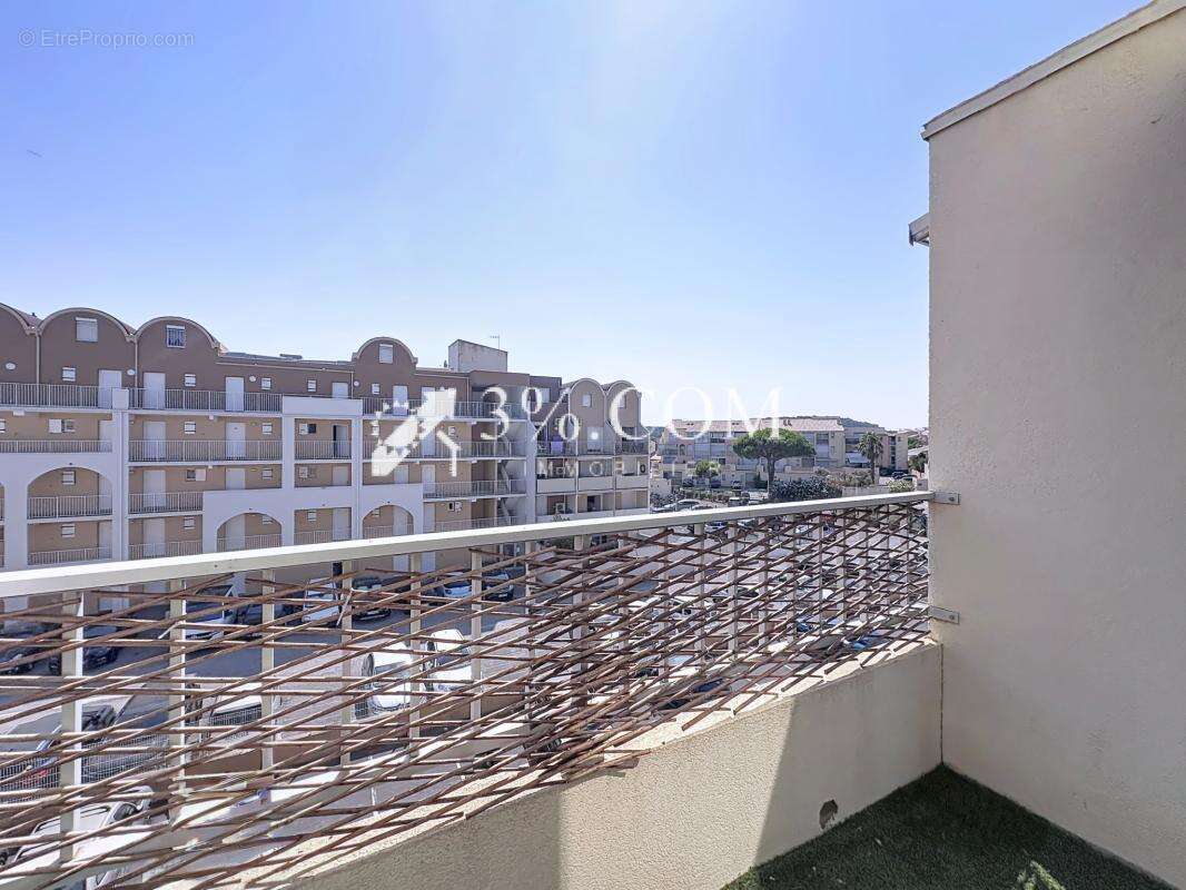 GRUISSAN RIVE DROITE   Élégant appartement rénové avec balco - photo 14