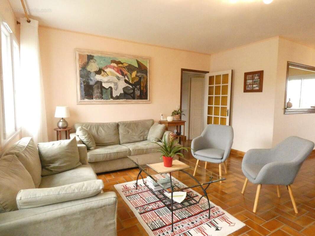 Maison à VIENNE-EN-VAL