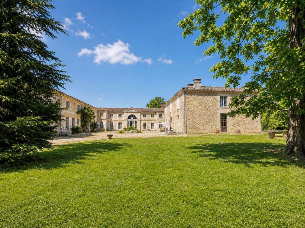 Propriété de 12 pièces de 820 m² à Samazan - photo 25