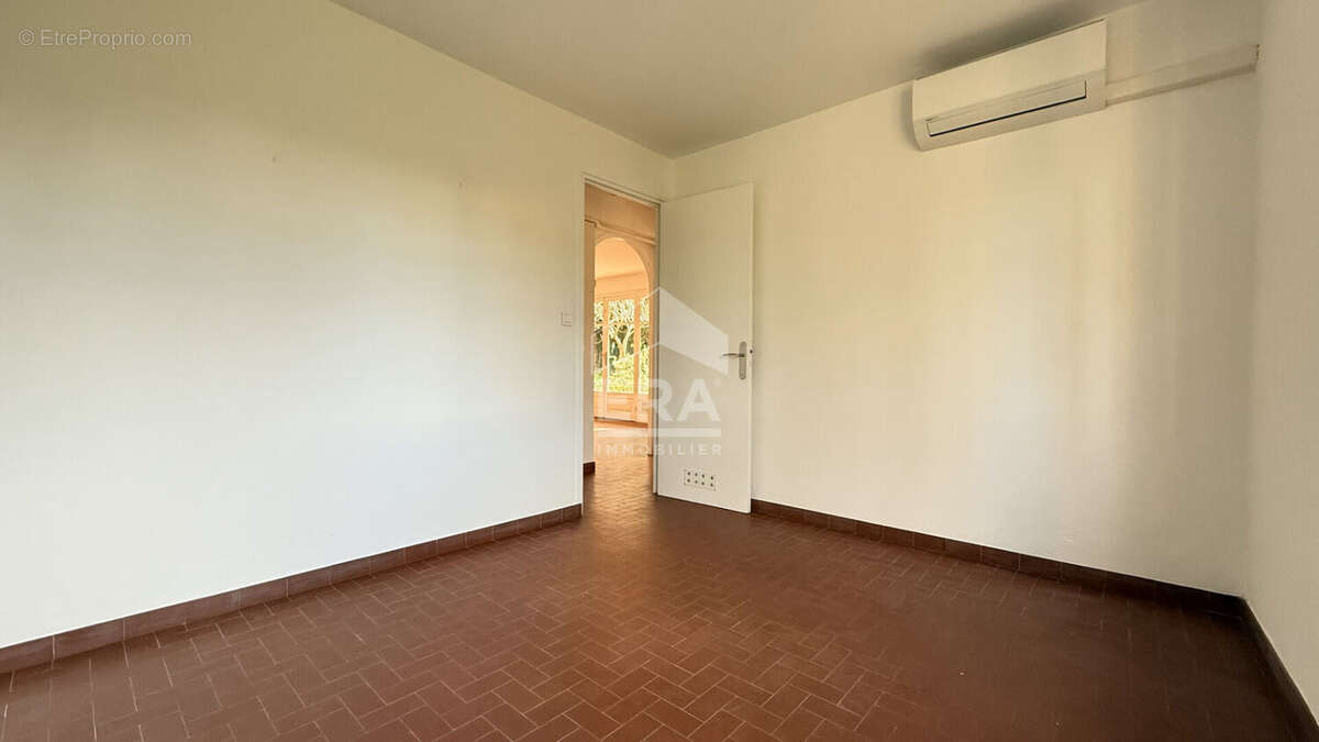 Maison à MOUGINS