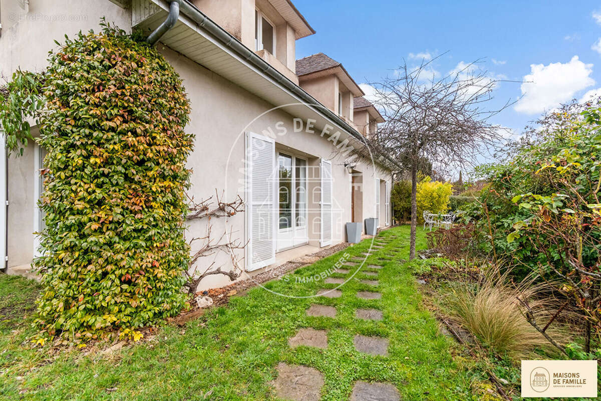 Maison à MARLY-LE-ROI