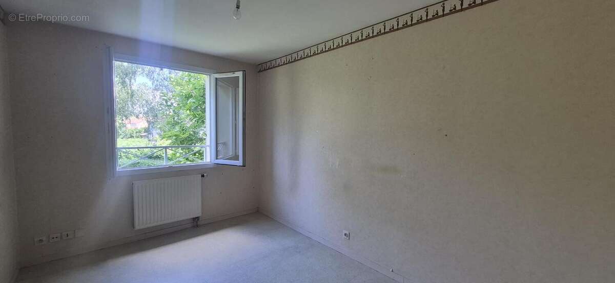 Maison 89 m² à Bourg-En-Bresse  - photo 6