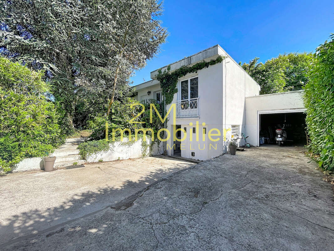 Maison à LA ROCHETTE