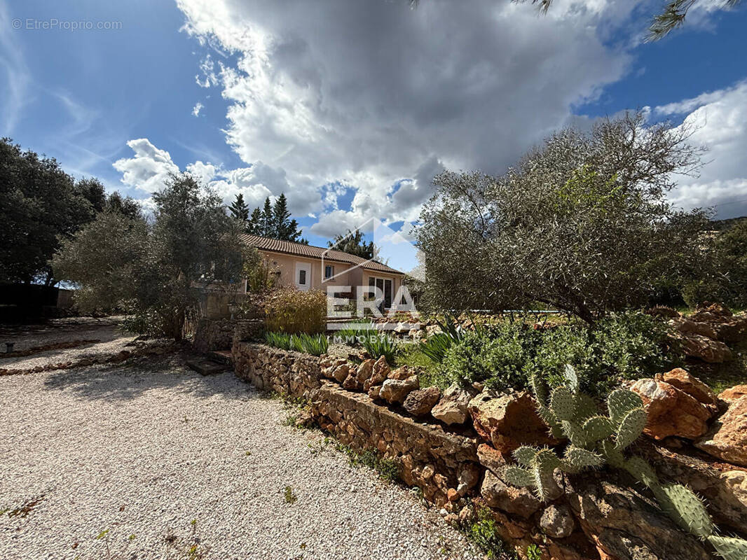 Maison à SAINT-MAXIMIN-LA-SAINTE-BAUME
