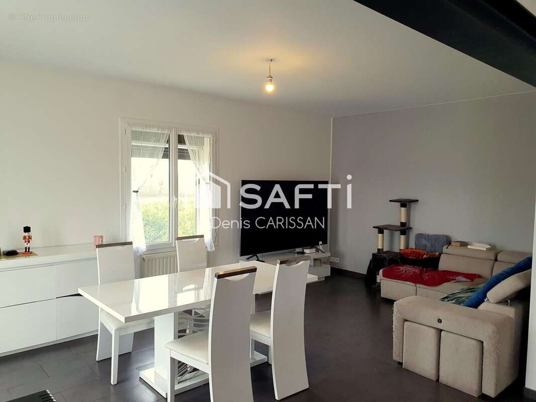 Photo 3 - Maison à SAINT-AUBIN-DE-LANQUAIS