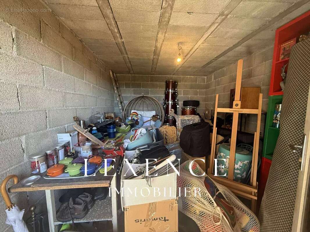 Appartement à LA FARE-LES-OLIVIERS