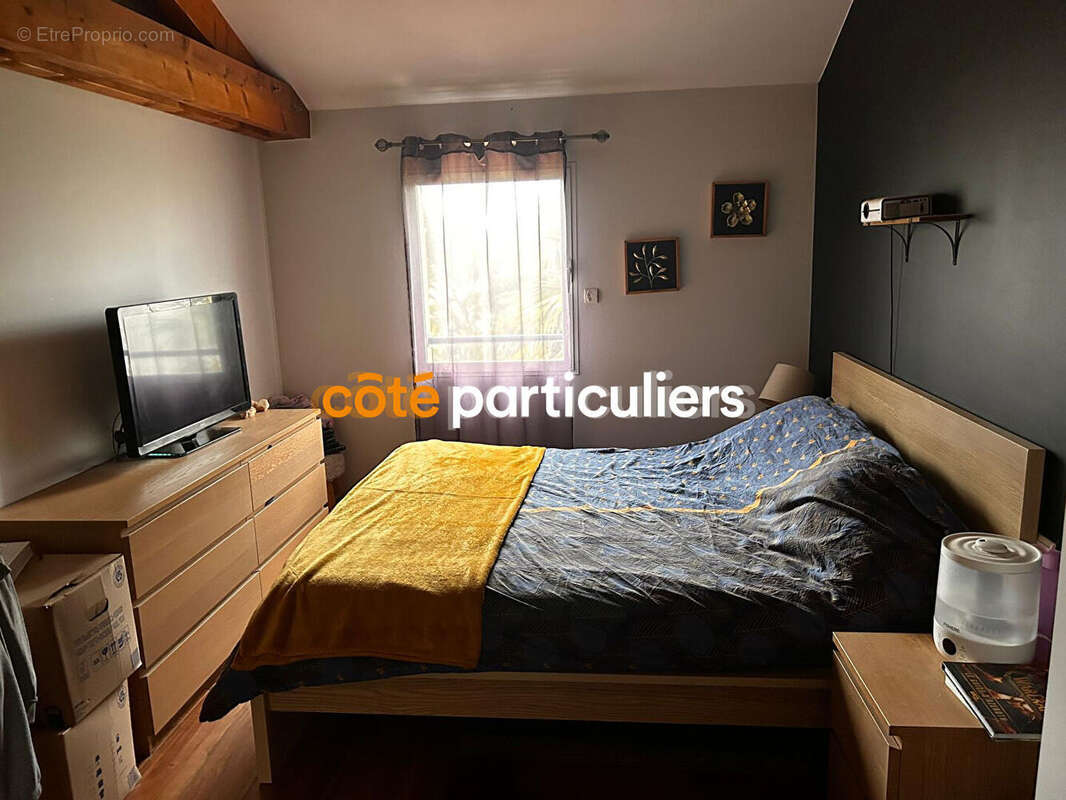 Maison à MONCOUTANT