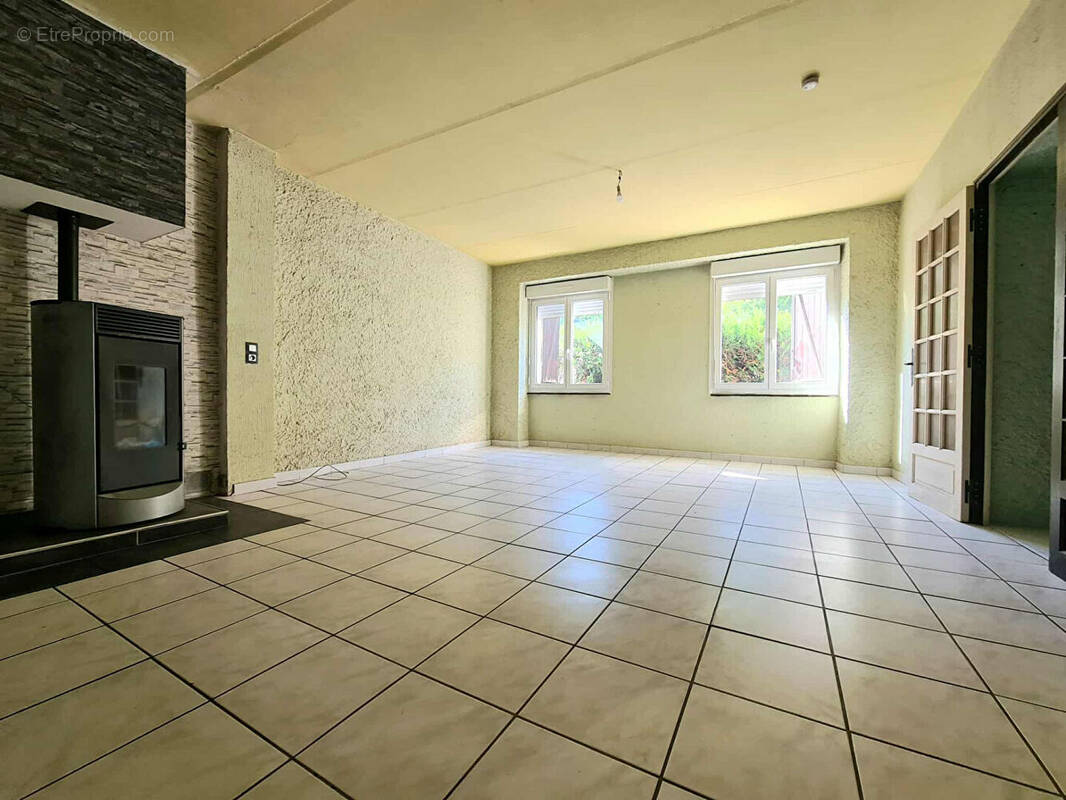 Maison à MARNAY-SUR-MARNE