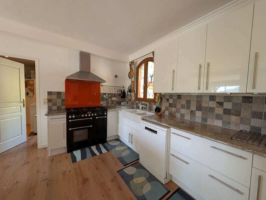 Saint Antonin Noble Val 7 pièces,180 m2, 1 ha, superbe! - photo 10