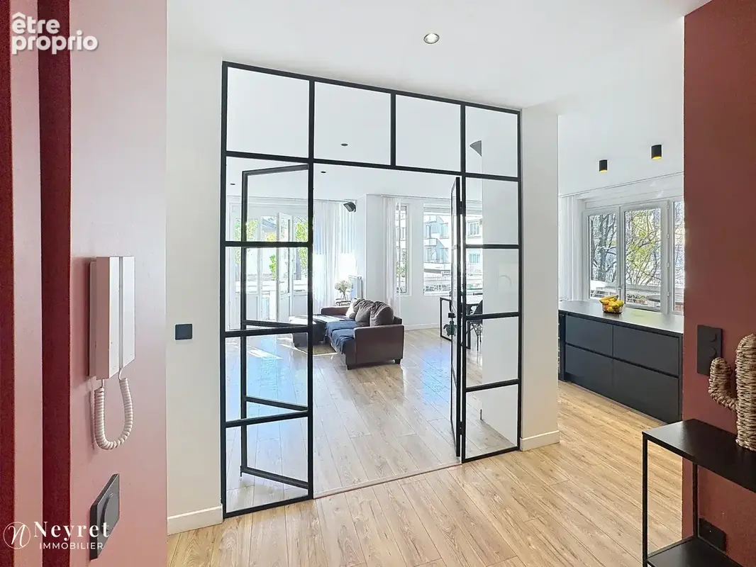 Appartement à SAINT-ETIENNE