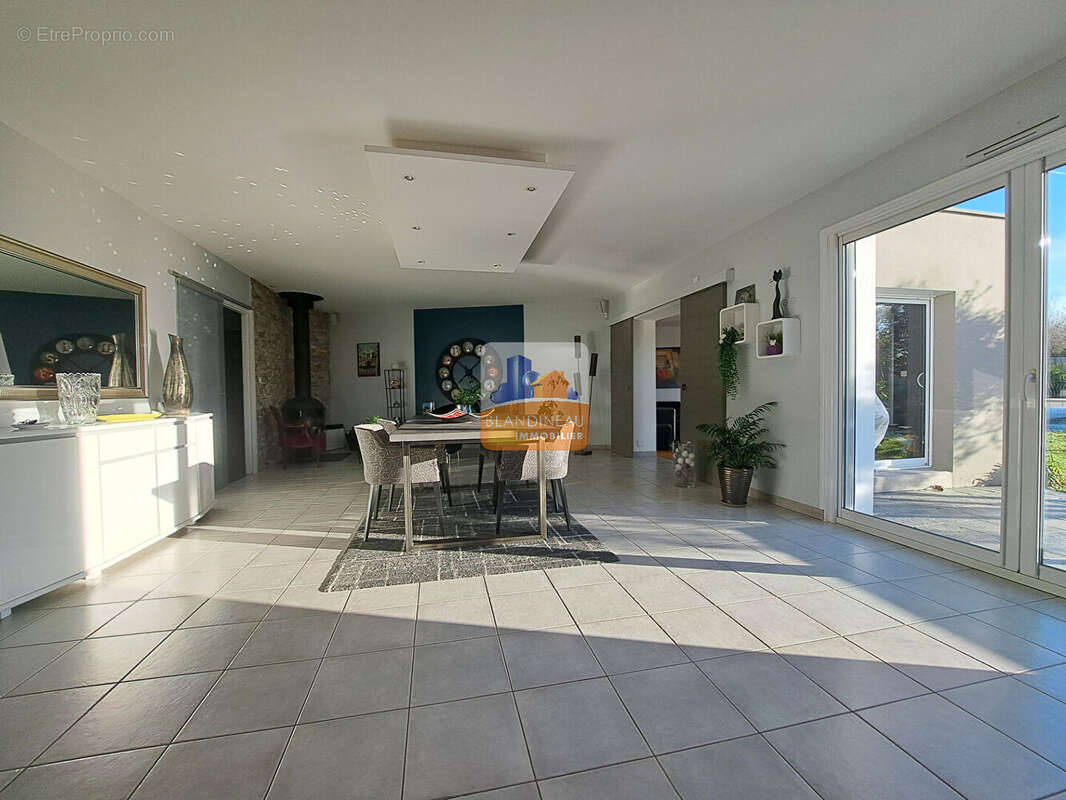 Maison à BOUAYE