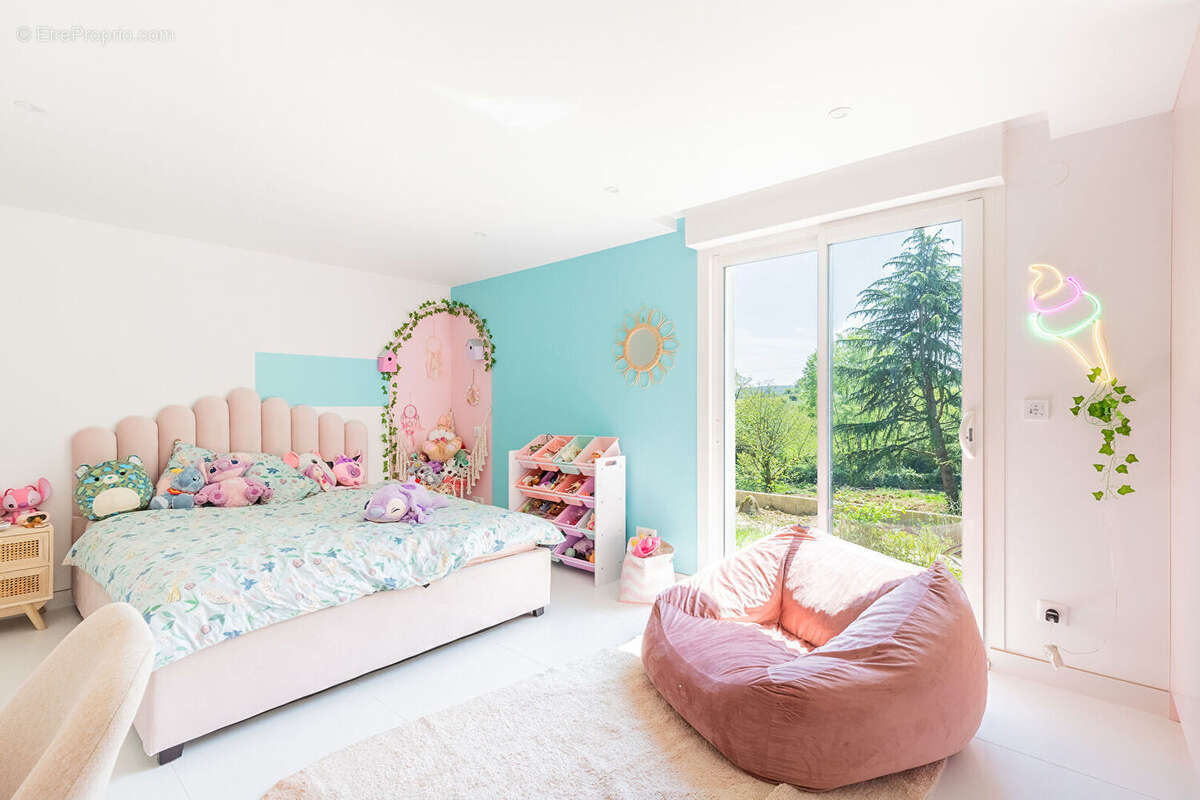 Maison à SAULX-LES-CHARTREUX