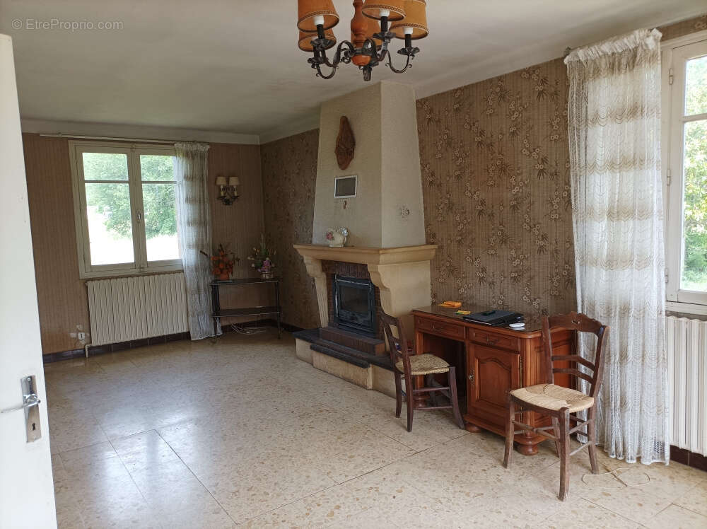 Maison à DURAVEL