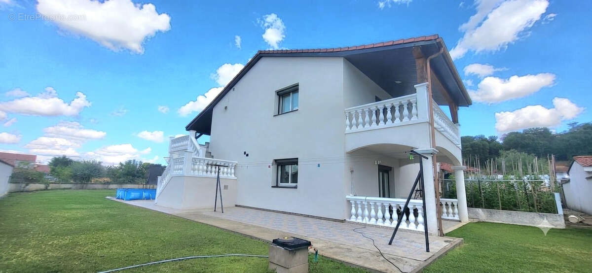 Maison Salaise Sur Sanne 9 pièces 200 m2 - photo 2
