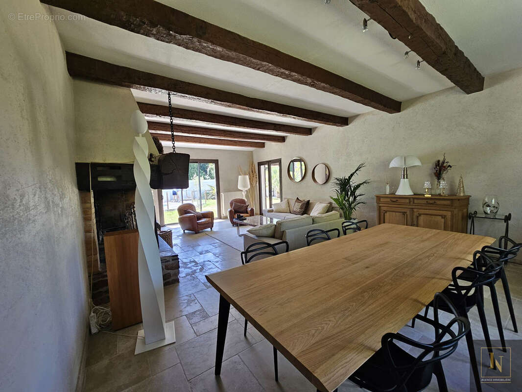 Maison à PAIMBOEUF