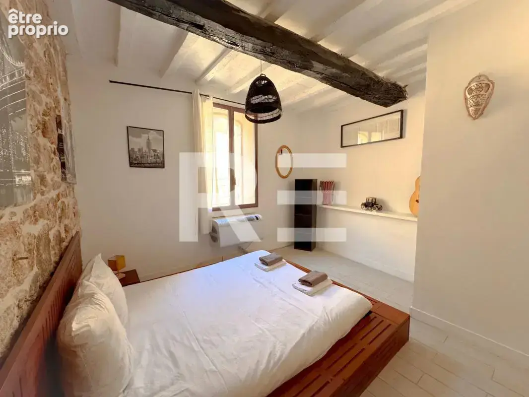 Maison de ville en pierre, entièrement meublée et équipée - photo 7