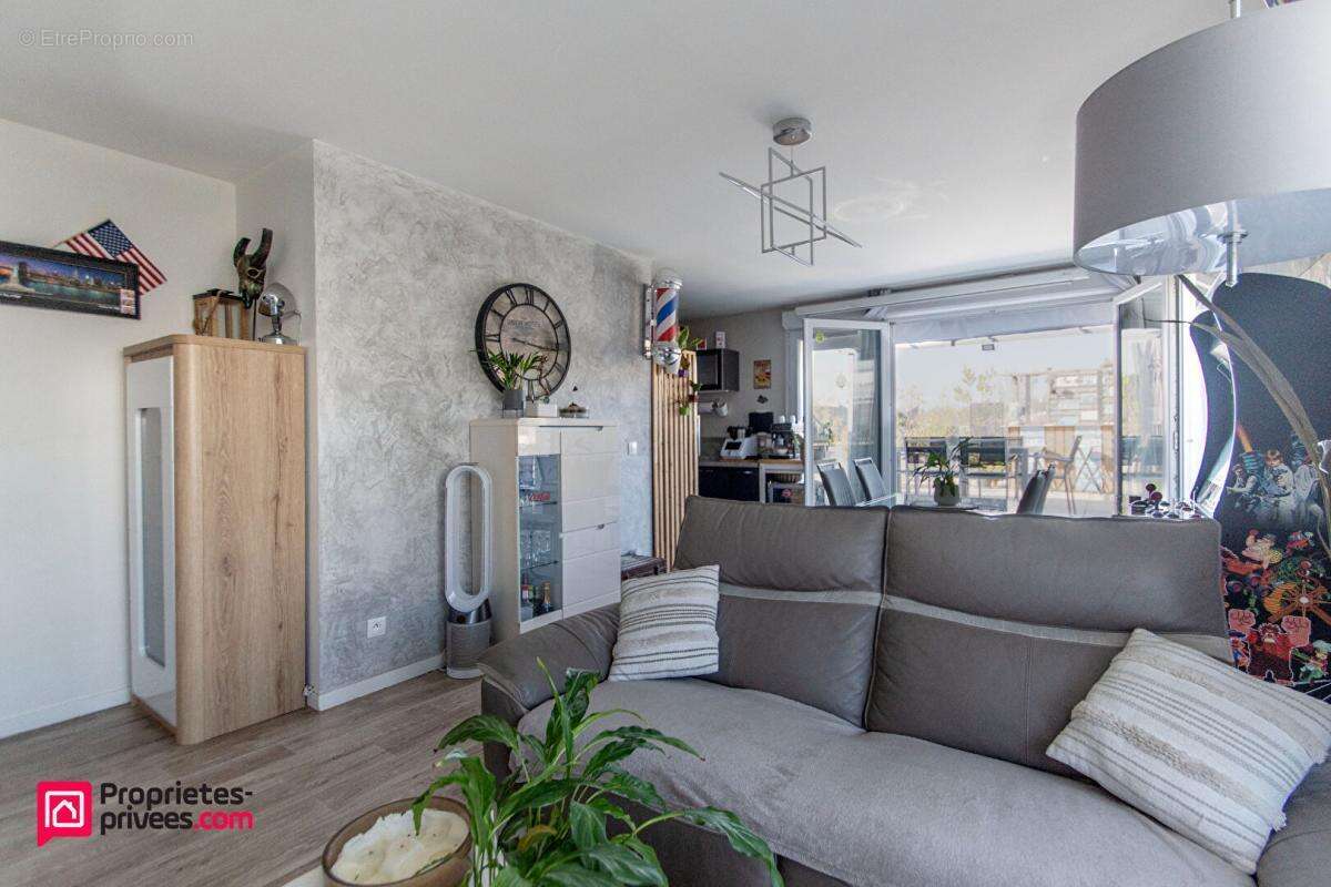 Appartement à CORBEIL-ESSONNES