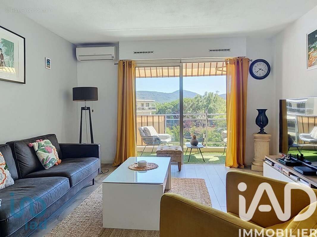 Photo 3 - Appartement à MANDELIEU-LA-NAPOULE