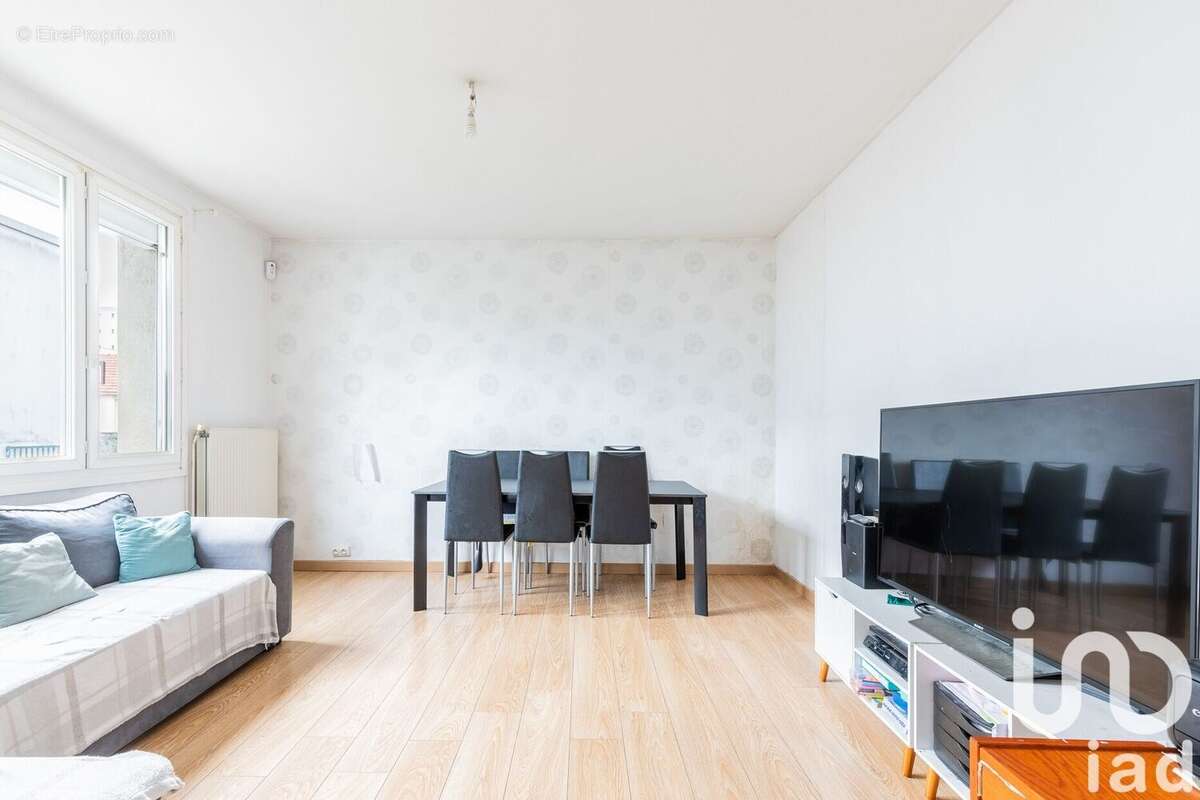 Photo 3 - Appartement à VIRY-CHATILLON