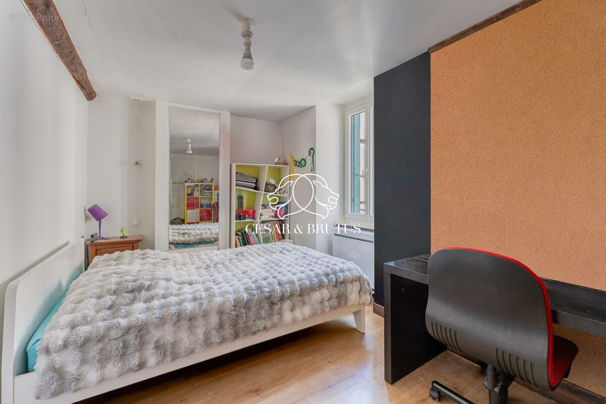 Appartement à LA TOUR-DU-PIN