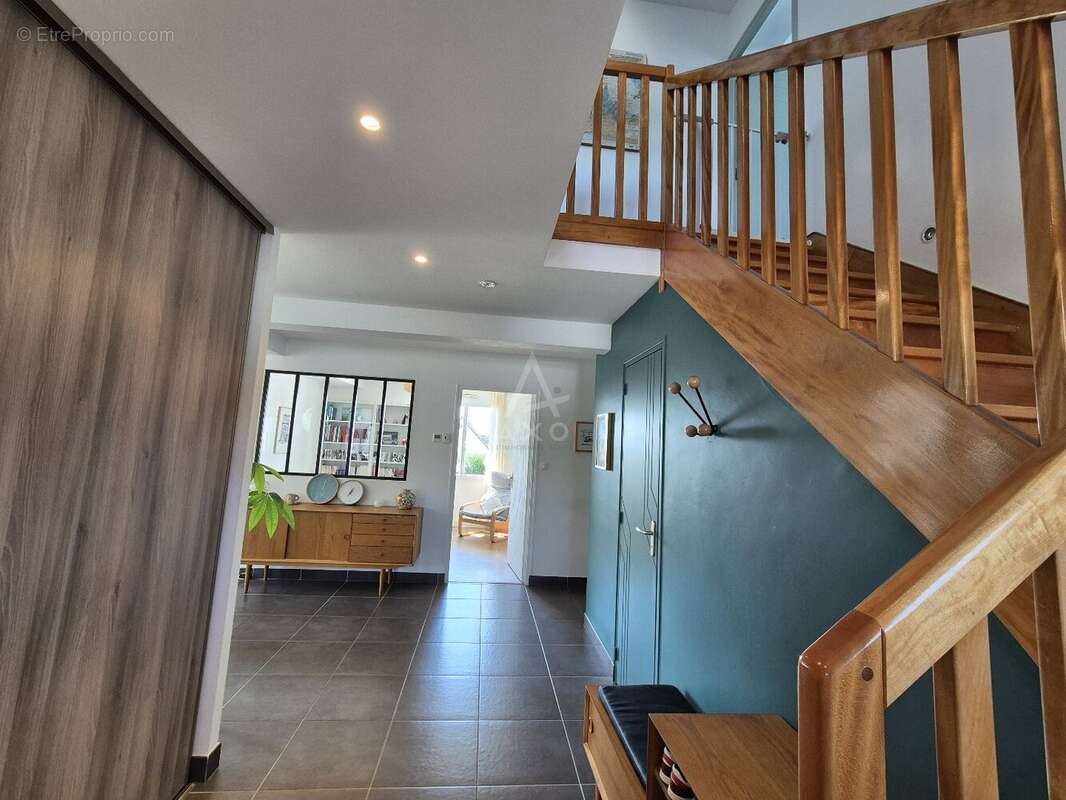 Le charme contemporain sur un écrin paysager de 1 030 m² - photo 3