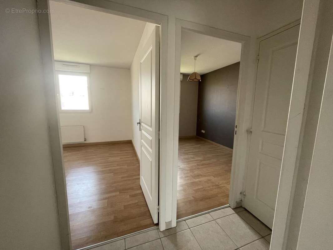 Appartement 70 m² à Valence  - photo 9